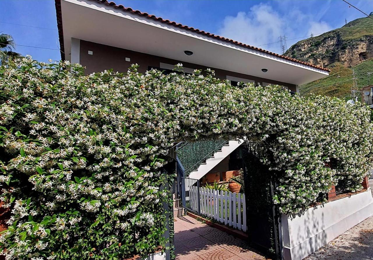 Bed and Breakfast La Casa Di Barry Pozzuoli Exterior foto